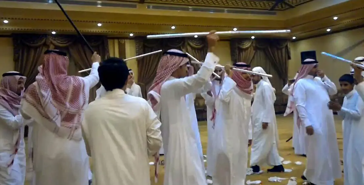 "هدية" تدفع عريسًا في السعودية لرفع دعوى قضائية ضد صاحبها