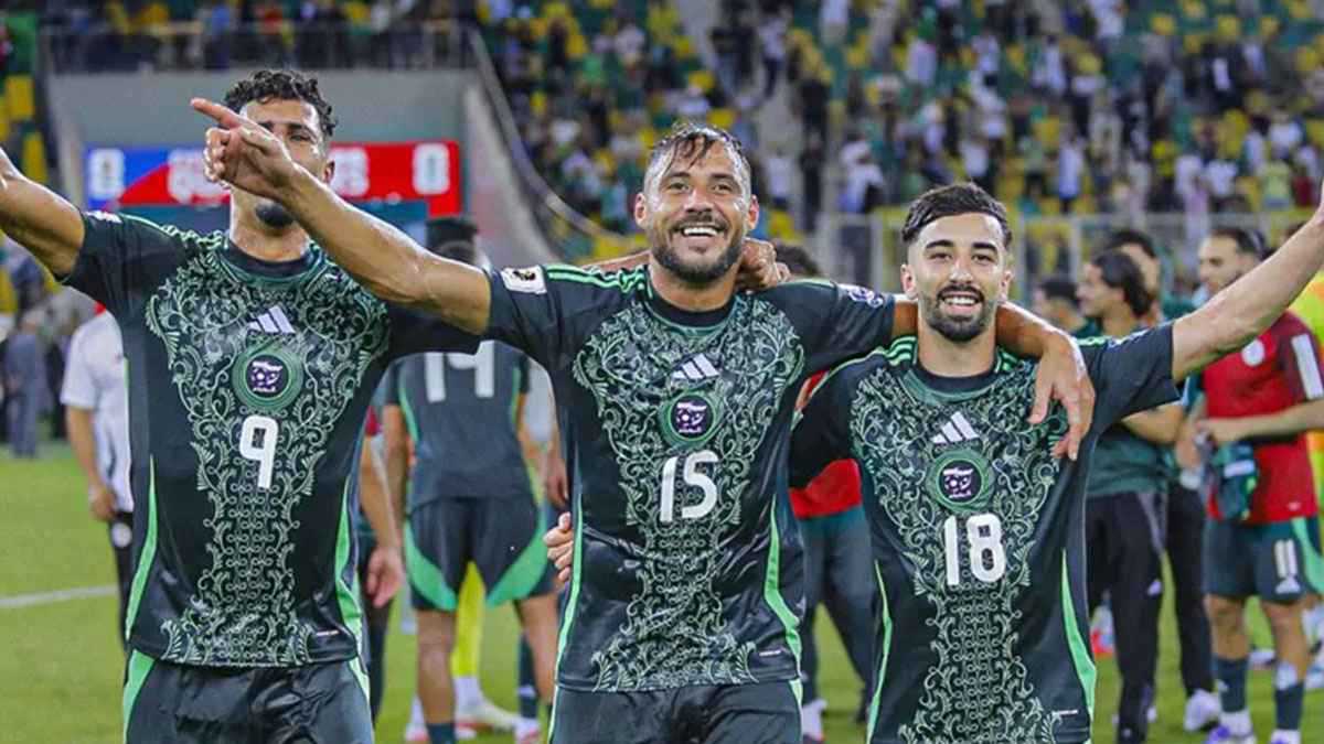 منتخب الجزائر (وكالات)