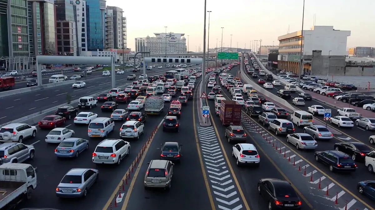 في السعودية.. بكى دراجته المسروقة فانهالت عليه الأموال والسيارات 