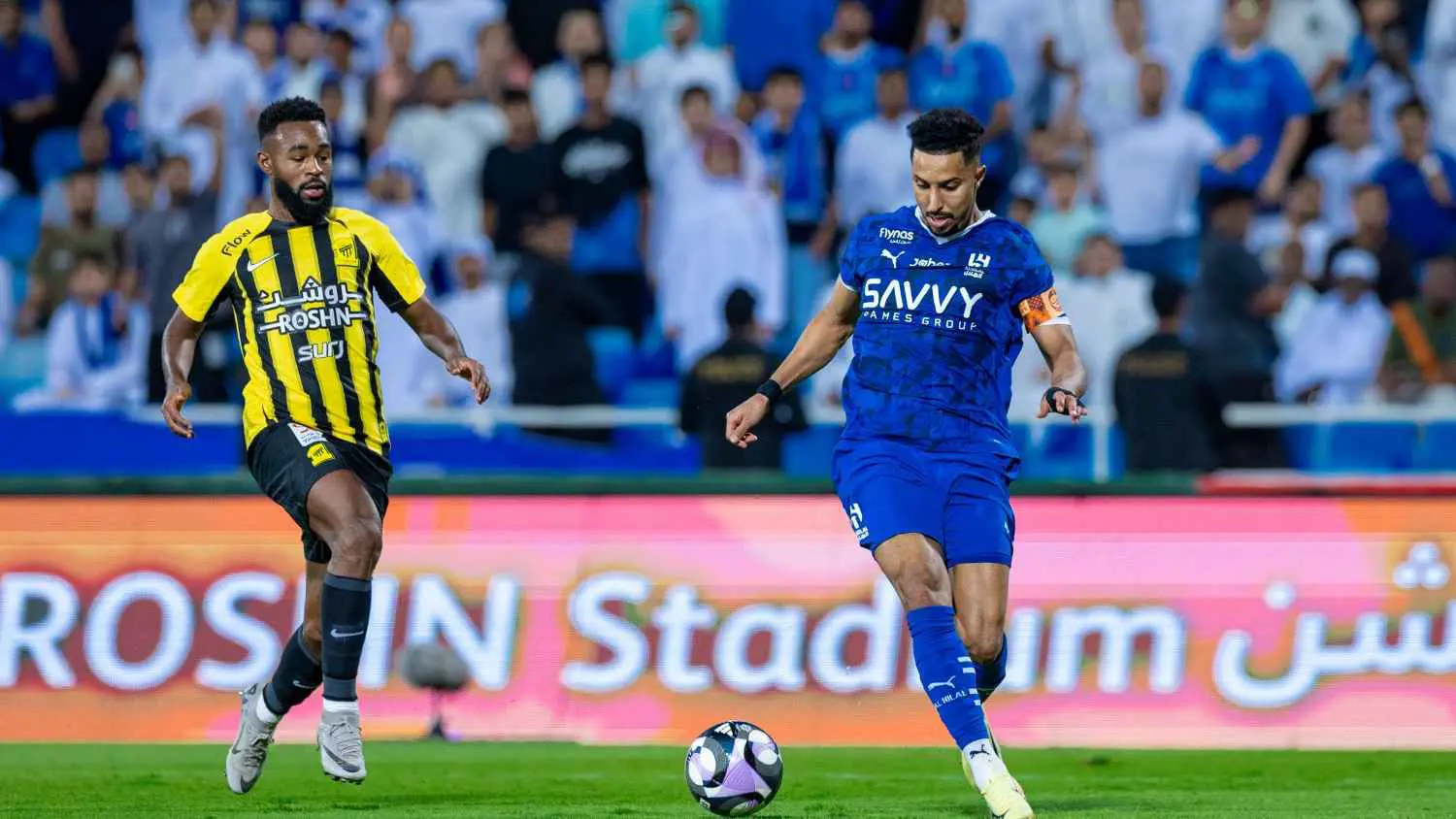 الهلال يقسو على الاتحاد بثلاثية ويواصل بدايته المثالية في الدوري السعودي (فيديو)