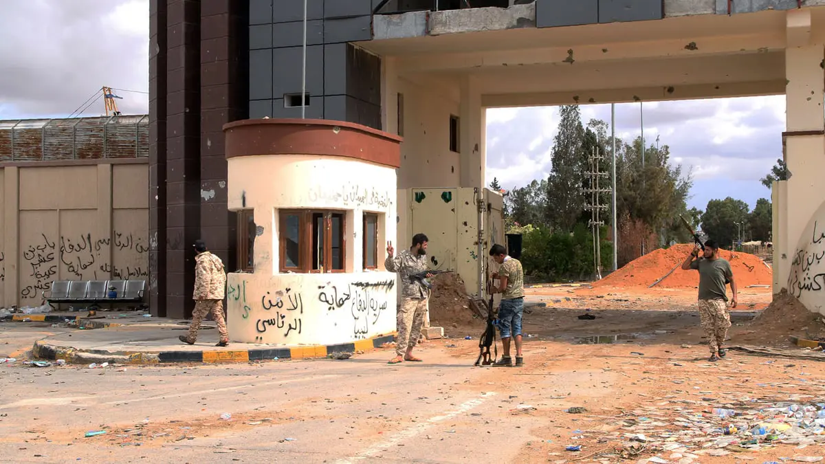 ليبيا.. تهديدات باقتحام معسكر المرتزقة السوريين بعد محاصرته في طرابلس