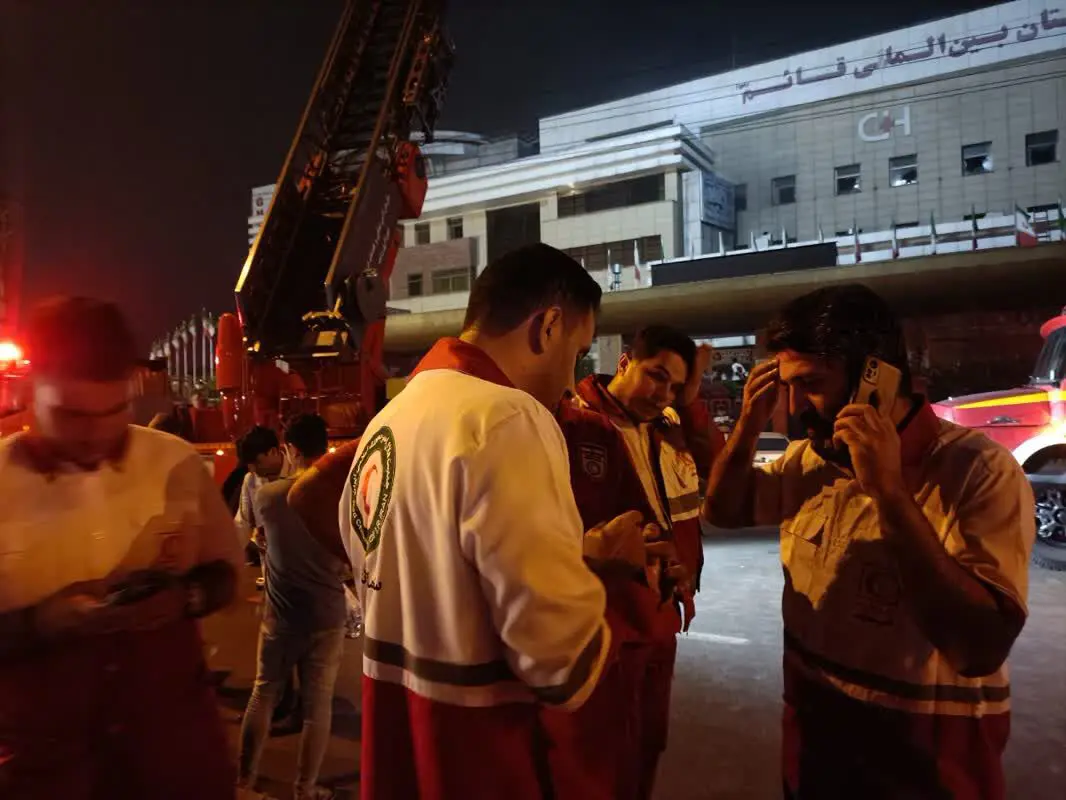 9 قتلى بحريق في مستشفى شمال إيران