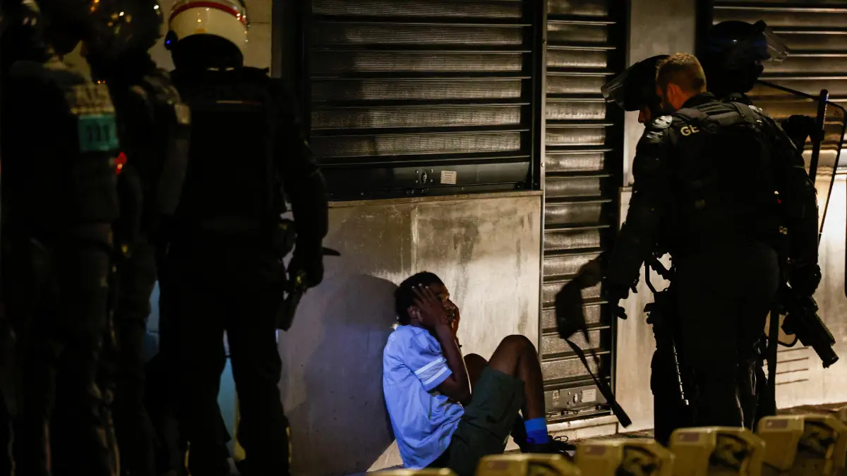  شهادات غاضبة من جنازة نائل المرزوقي ضد الشرطة الفرنسية
