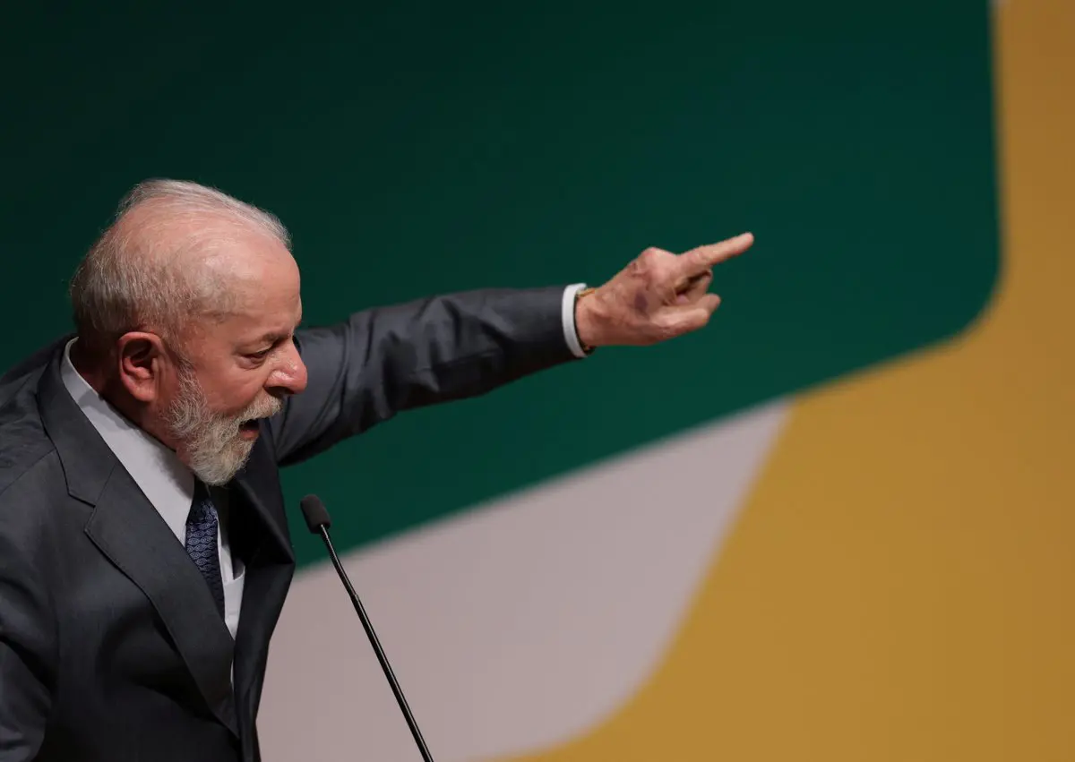 متحدياً الرئيس.. "المركزي البرازيلي" يبقي سعر الفائدة مرتفعاً
