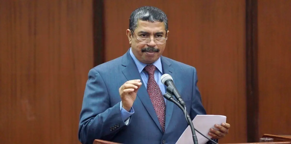 بالفيديو.. خالد بحاح يُحدد موعد رحيل عبدربه منصور هادي عن الحكم