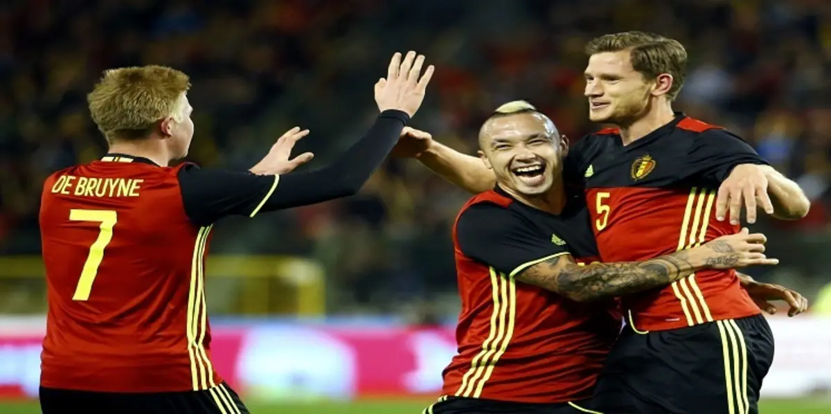 لاعب دولي بلجيكي يتعرض لموقف محرج بسبب الإرهاب (صورة)