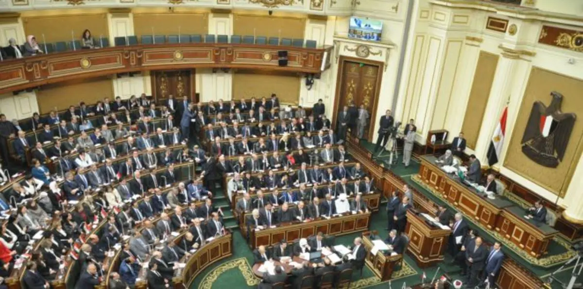 البرلمان المصري يقر الموازنة العامة الجديدة