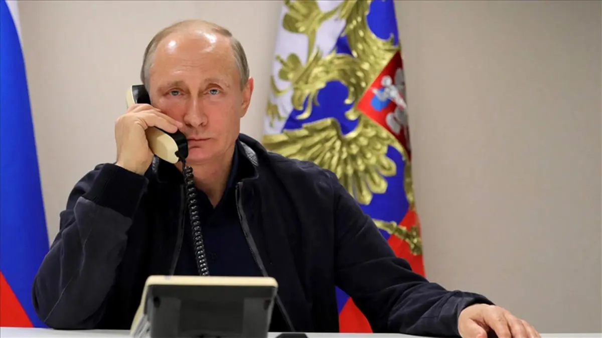 بوتين ورئيسي يبحثان مشاريع الطاقة والنقل هاتفيا
