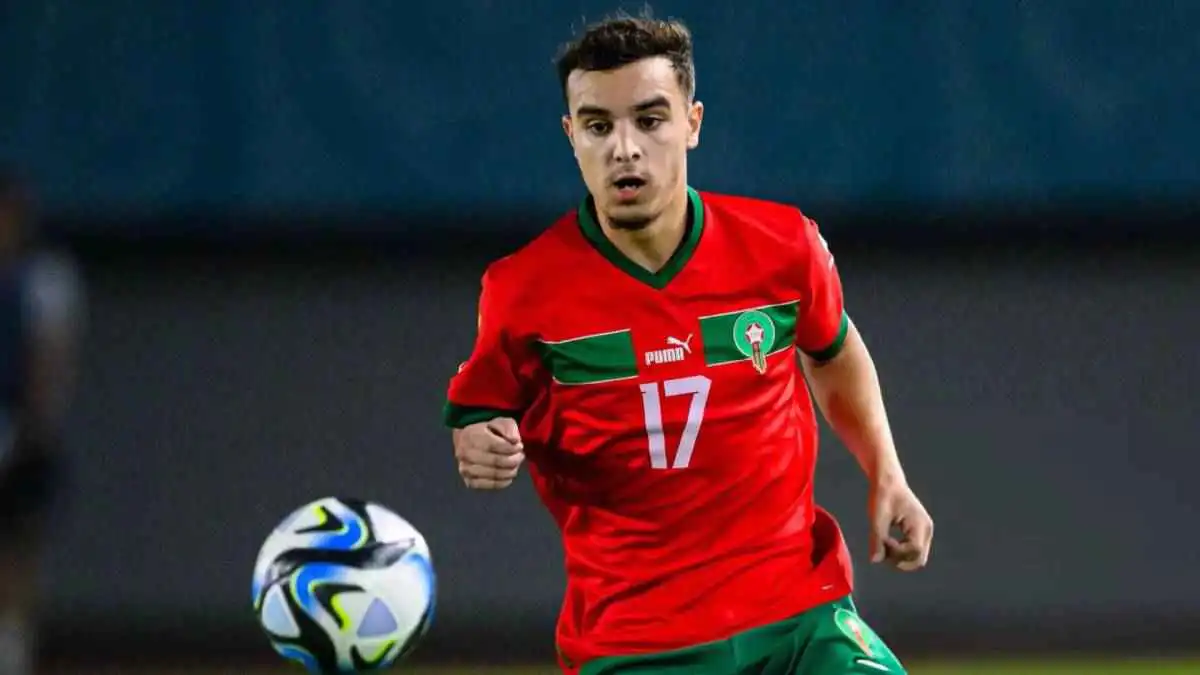 قبل الرحيل للزمالك.. المغربي معالي يودع اتحاد طنجة برسالة مؤثرة (صورة)