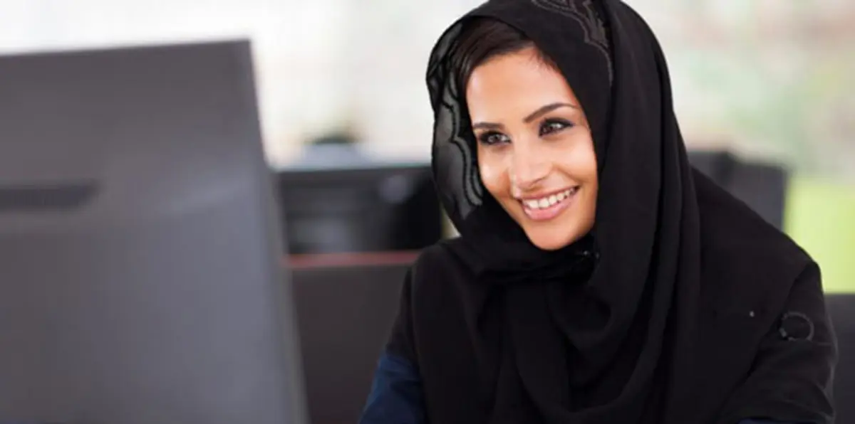 السعودية تمنع مشاهير مواقع التواصل الاجتماعي من الدعاية لـ"المولات"