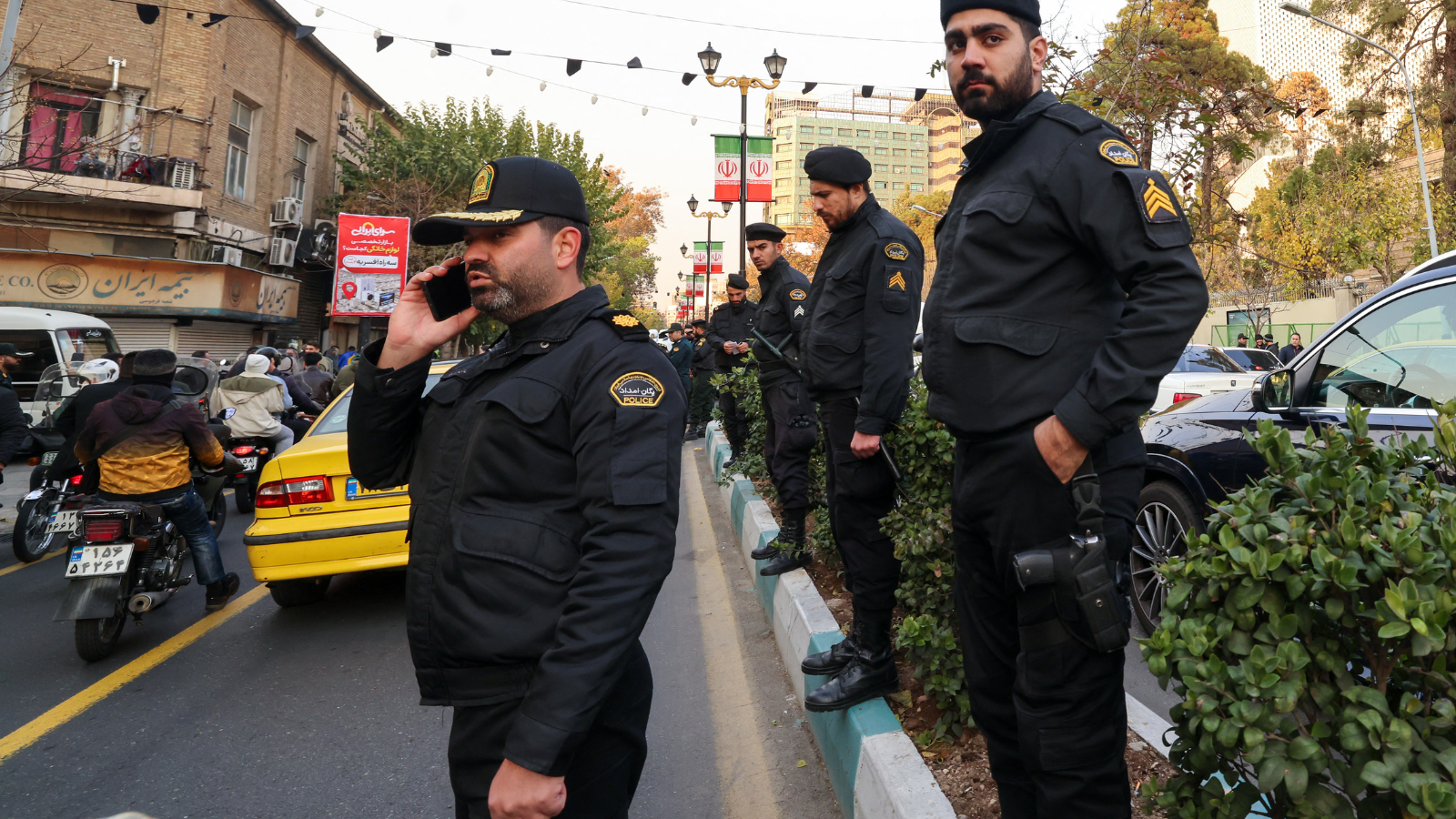 الشرطة الإيرانية تعلن اعتقال عنصرين تابعين للموساد في "البرز"