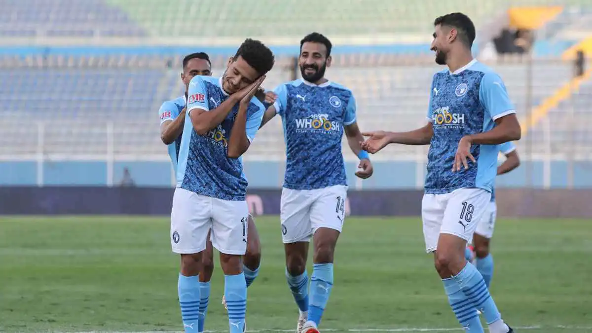 أزمة كبيرة.. نجم بيراميدز يطلب الرحيل إلى الزمالك