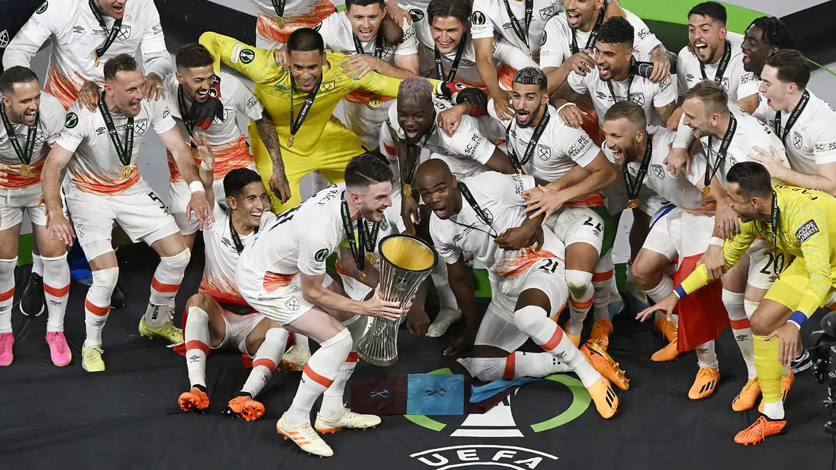 وست هام يُتوج بدوري المؤتمر الأوروبي بفوز قاتل على فيورنتينا (فيديو)