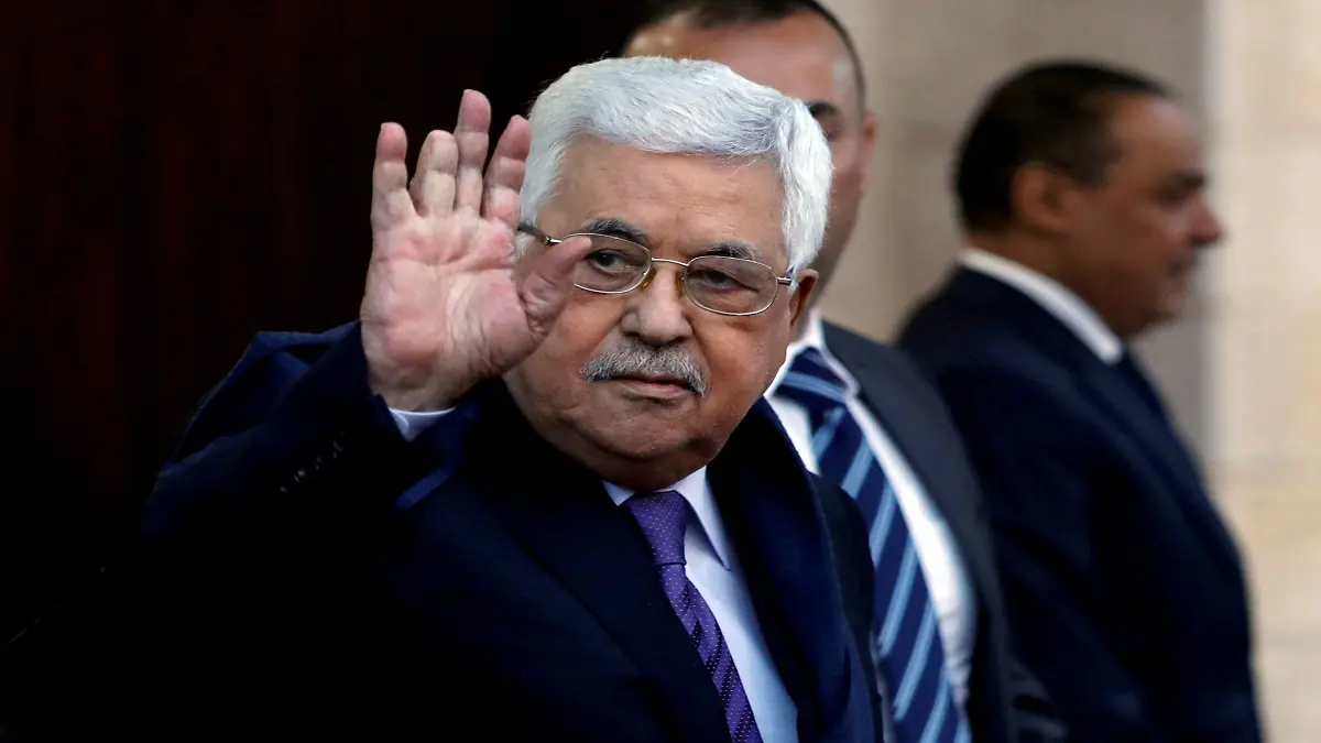 عباس: القيادة الفلسطينية جاهزة لتطبيق اتفاق المصالحة فورًا  