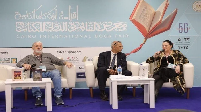 من معرض القاهرة الدولي للكتاب