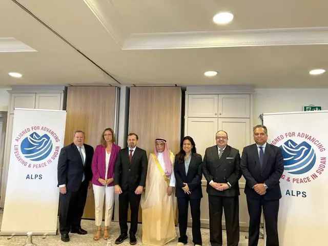 مندوبة الإمارات خلال المحادثات بشأن السودان