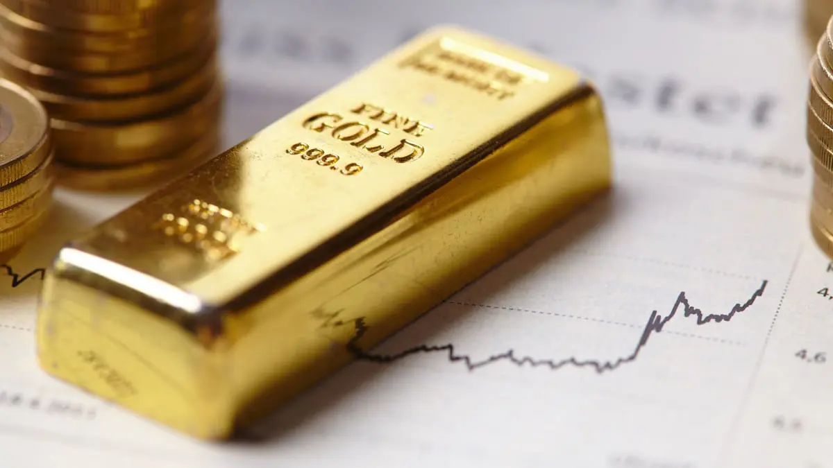 الذهب يتراجع متأثرًا بتعافي أسواق الأسهم وعوائد السندات الأمريكية
