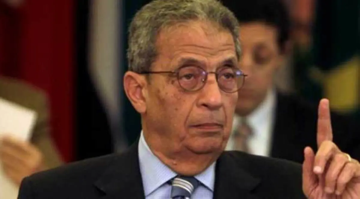 عمرو موسى والدستور