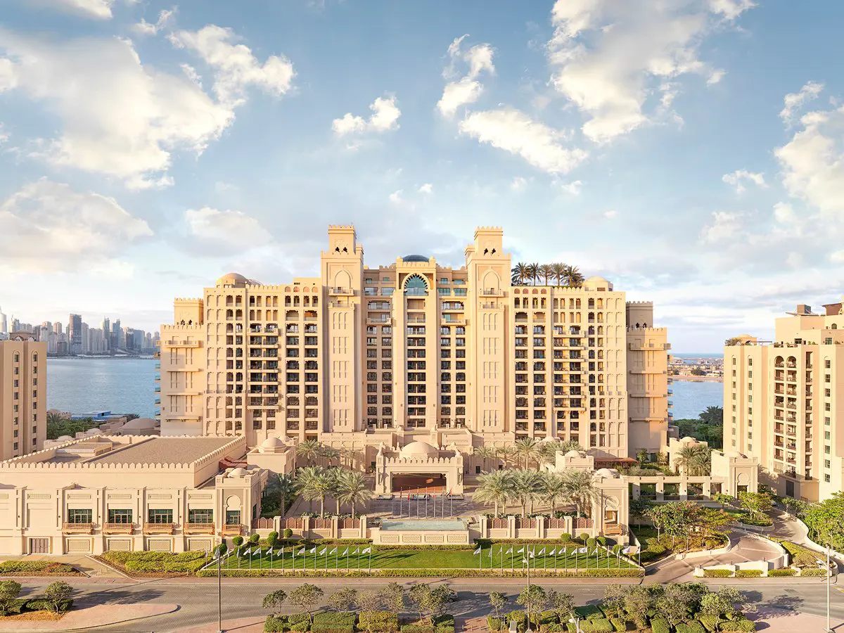 أحد أكبر مشغلي الفنادق بالعالم ينقل مقره الرئيسي من باريس إلى دبي