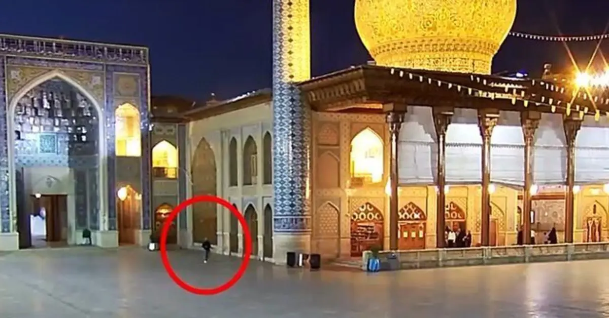 لحظة الهجوم على المرقد