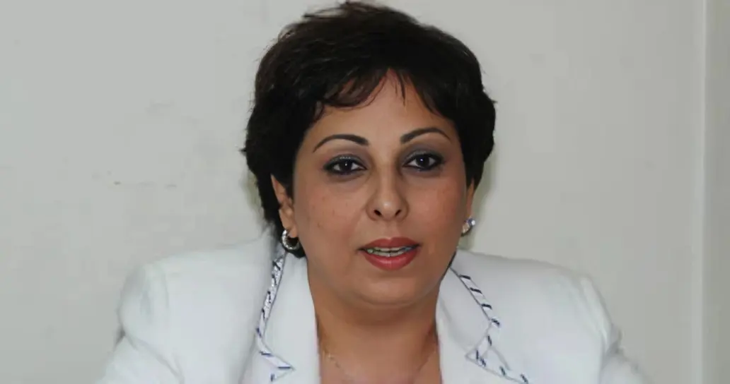 الناقدة عزة هيكل