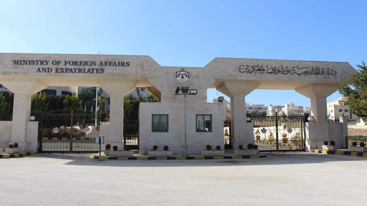 مقابل غرامات مالية.. إيران تفرج عن 3 أردنيين محتجزين لديها منذ شهرين