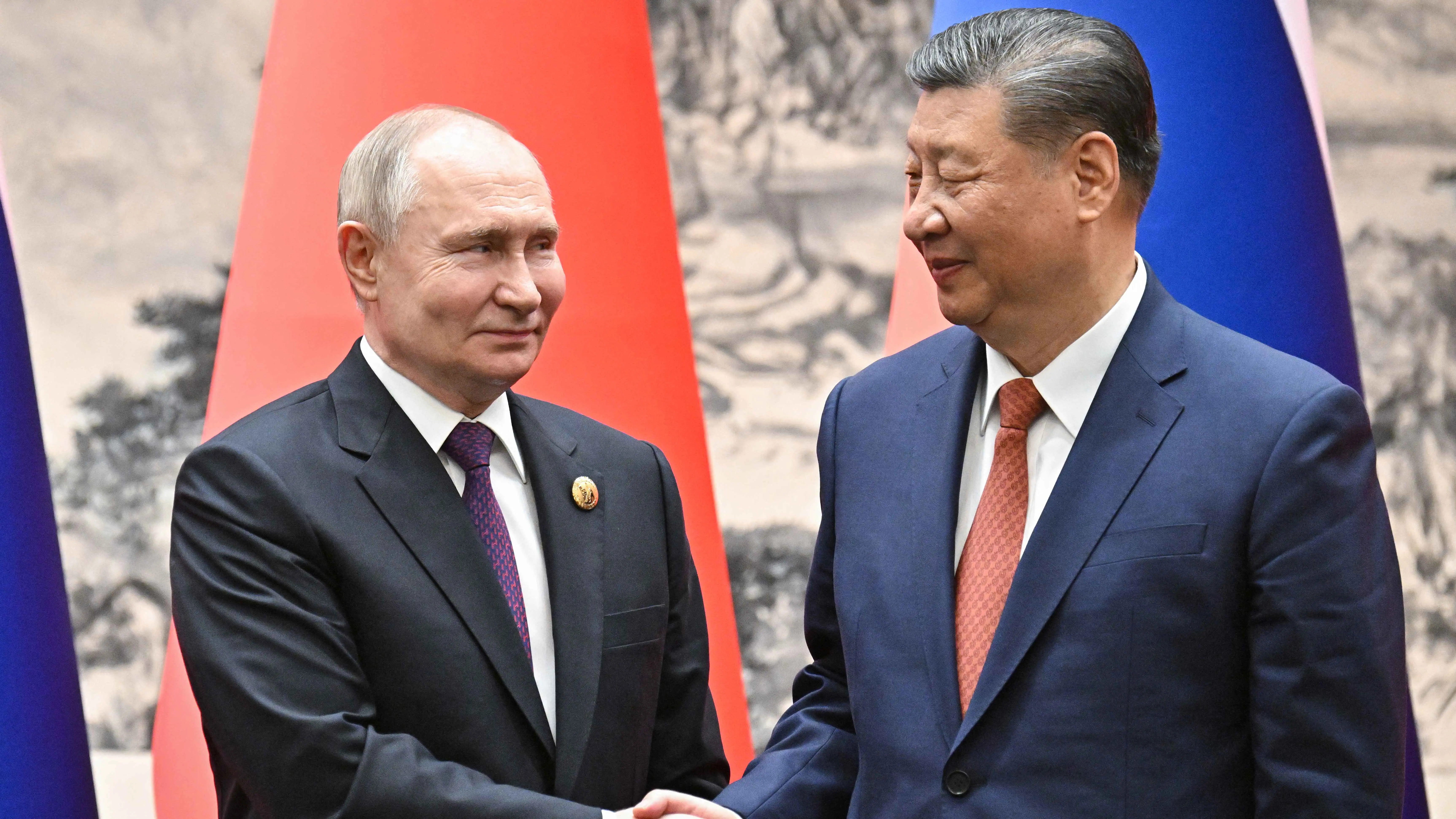رئيس فنلندا: الصين قادرة على إنهاء حرب أوكرانيا "بمكالمة واحدة"