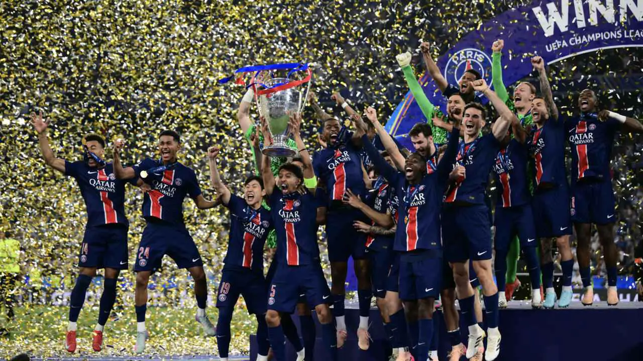 يويفا يدرس فرض عقوبات ضد سان جيرمان بعد التتويج بدوري أبطال أوروبا