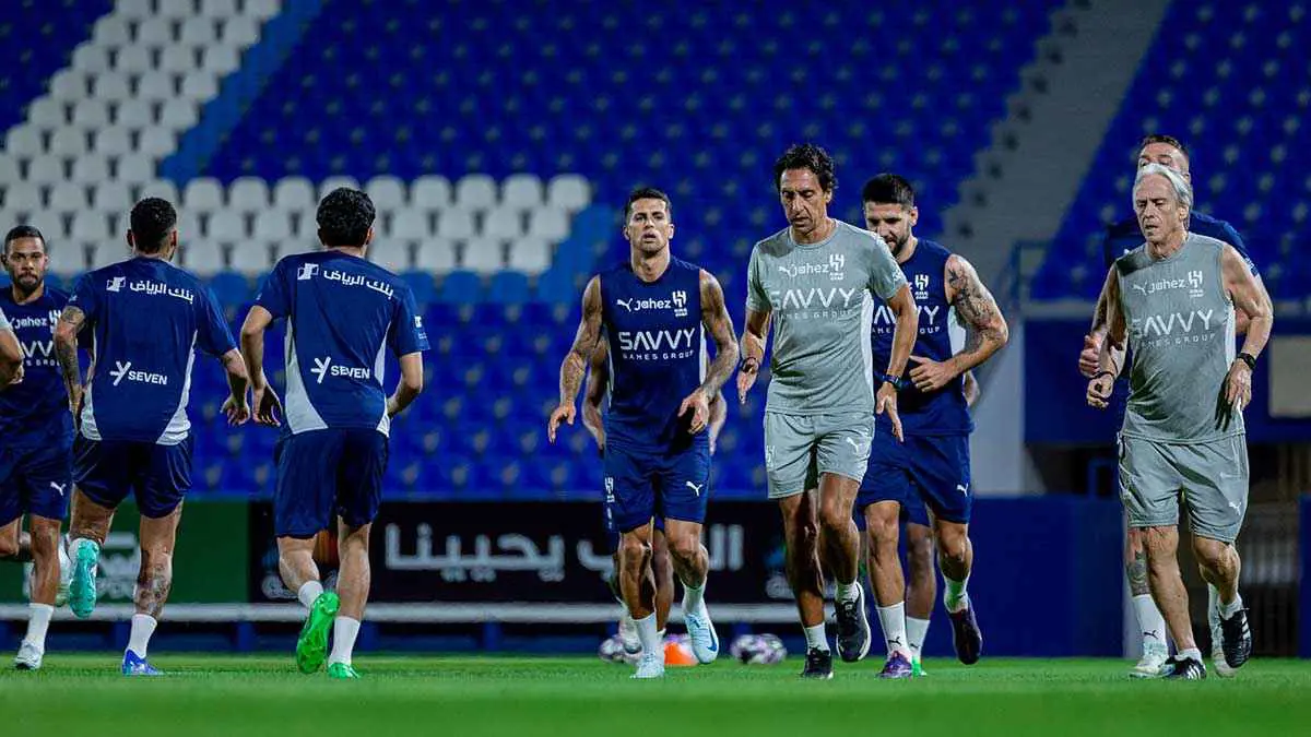 في الأهلي والهلال والاتحاد.. نجوم يدفعون ثمن الميركاتو غاليًا