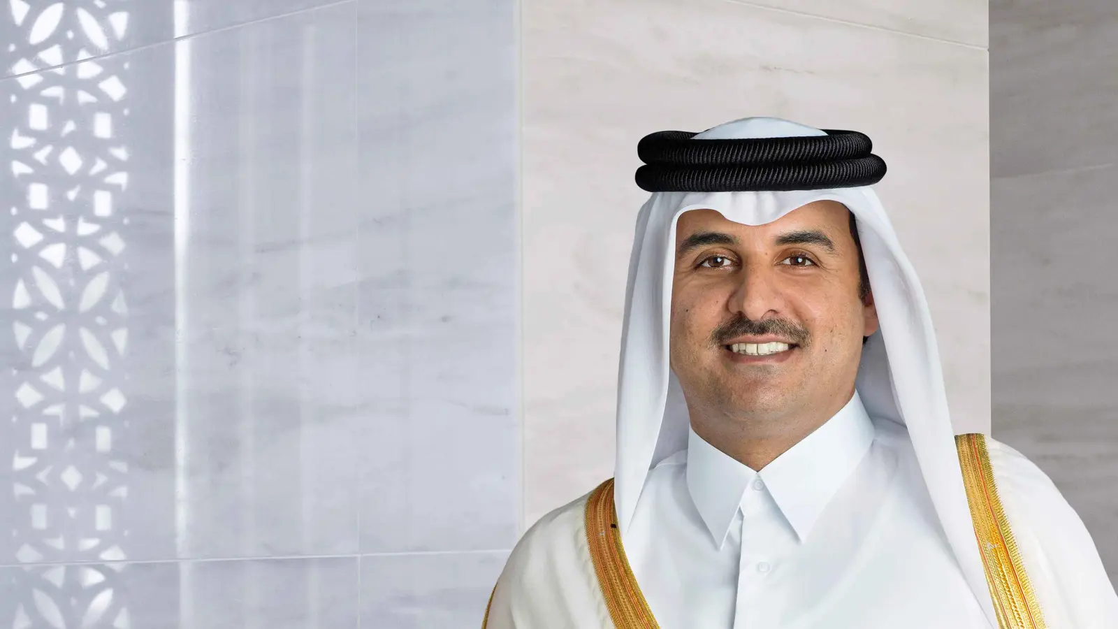 في اتصال مع بزشكيان.. أمير قطر يجدد إدانة بلاده للهجوم الإيراني