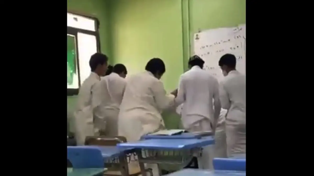 وفاة طالب بالمرحلة المتوسطة بمشاجرة مع زميل له في جدة