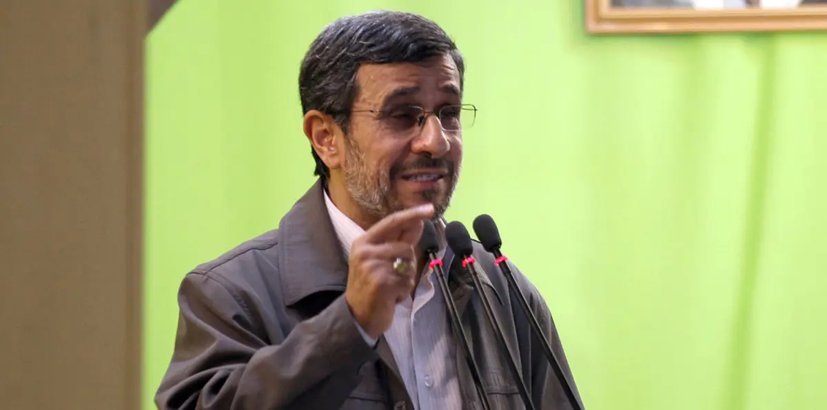 نجاد يهاجم مرجعيات دينية إيرانية ويتهمها بـ"الوقوف إلى جانب الظالم"