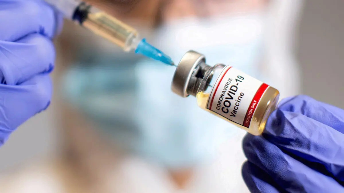 "الصحة العالمية" تراجع توصياتها للتطعيم ضد "كوفيد-19"