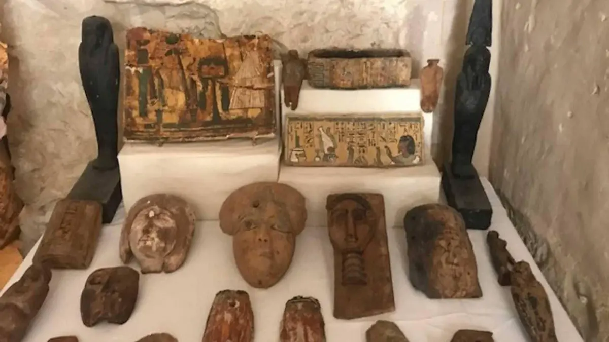 مصر تعلق على بيع 17 قطعة آثار فرعونية بصالة مزادات "كرستيز" الأمريكية