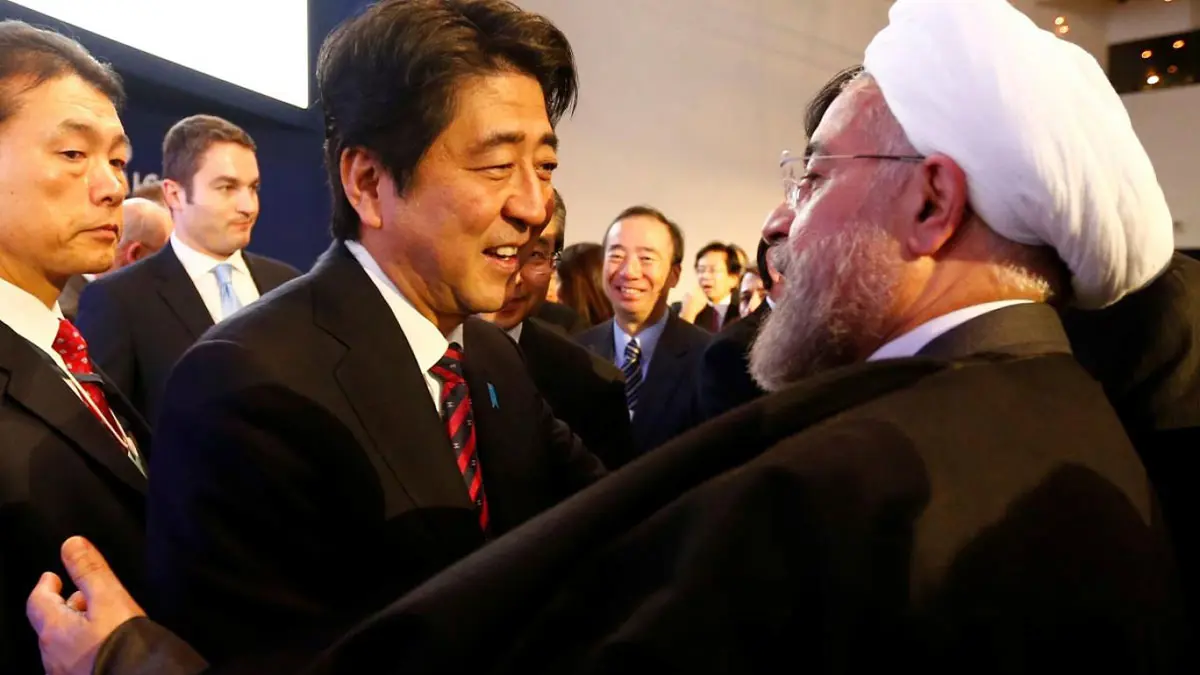 مع وصول شينزو آبي إلى طهران.. إيران تلمح لاستعدادها للحوار مع أمريكا