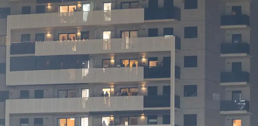 المنزل المطل على ملعب يوهان كرويف