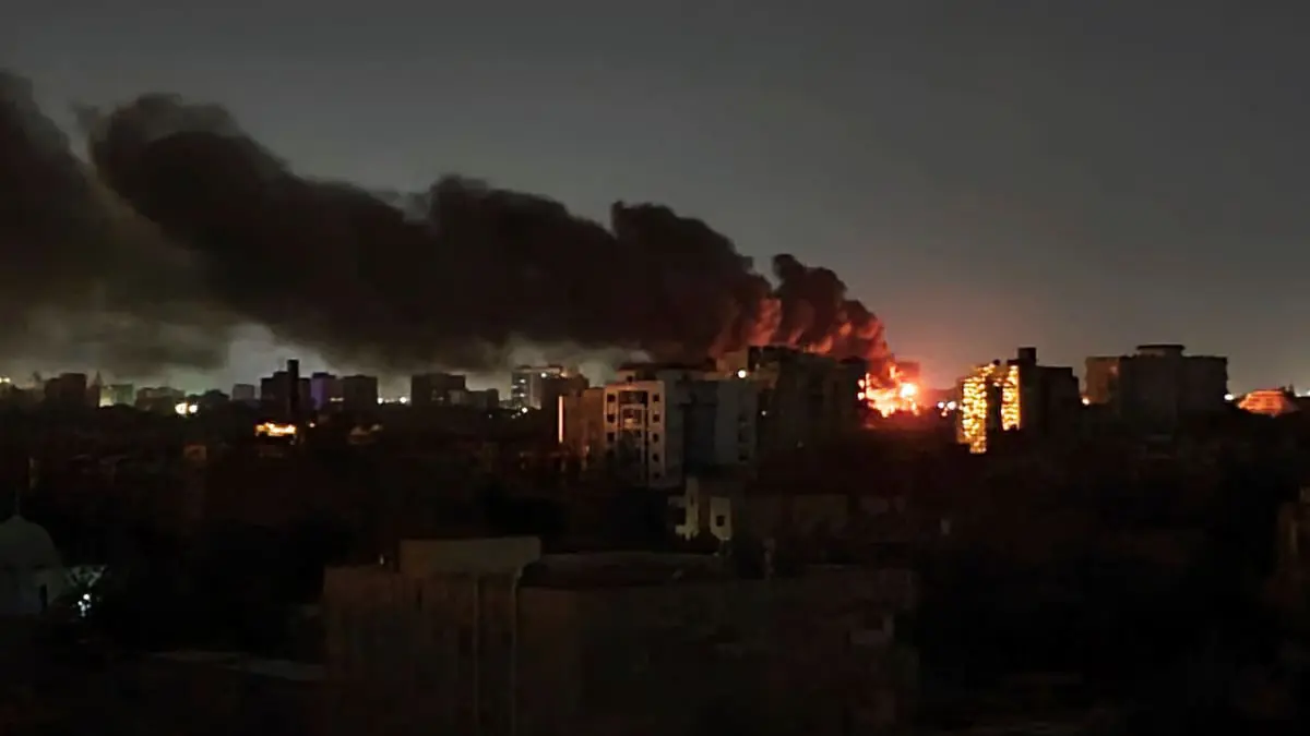 ضربات المدفعية والطيران تهز الخرطوم.. آخر تطورات أحداث السودان
