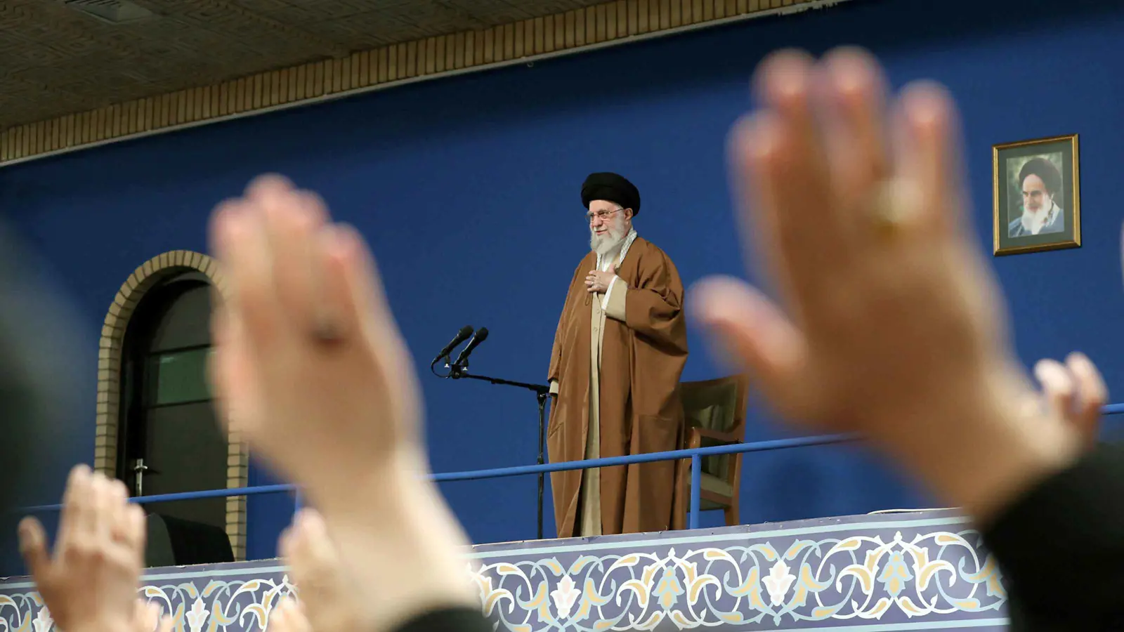رويترز: ترامب عارض خطة إسرائيلية لقتل المرشد الإيراني