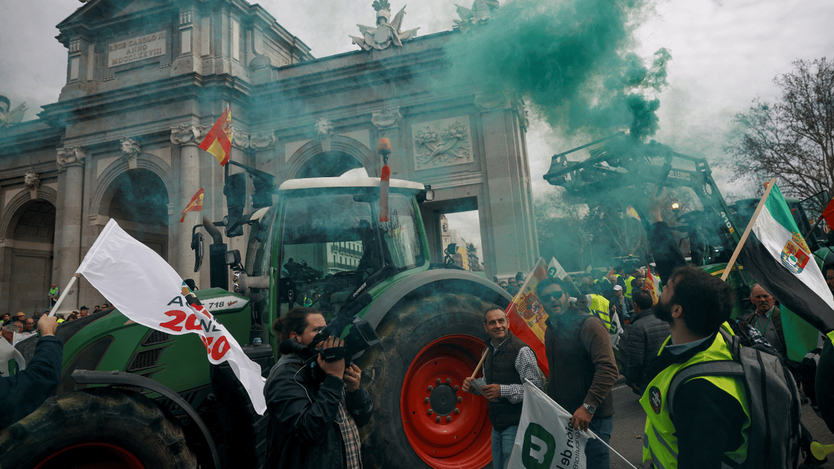 مزارعو إسبانيا يتوعدون بالاحتجاج أمام مقر الاتحاد الأوروبي