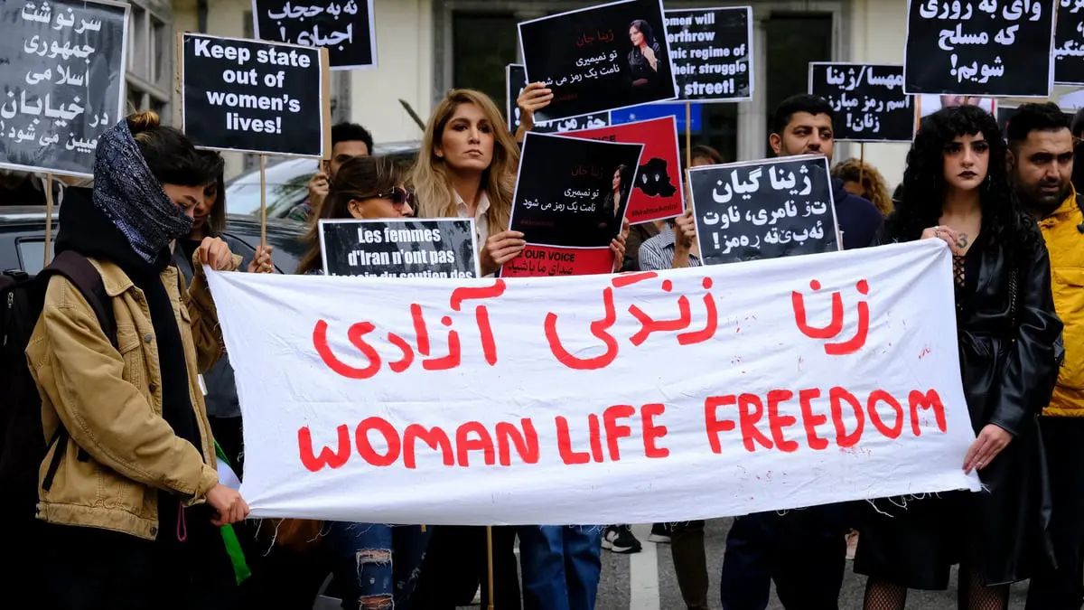 "تمييز وقيود".. نساء إيرانيات يتحدثن لـ"إرم نيوز" عن واقعهن 