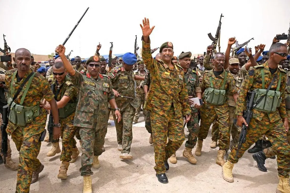 تمثيل بالجثث.. فيديو جديد يفجّر غضب السودانيين إزاء جرائم الجيش 