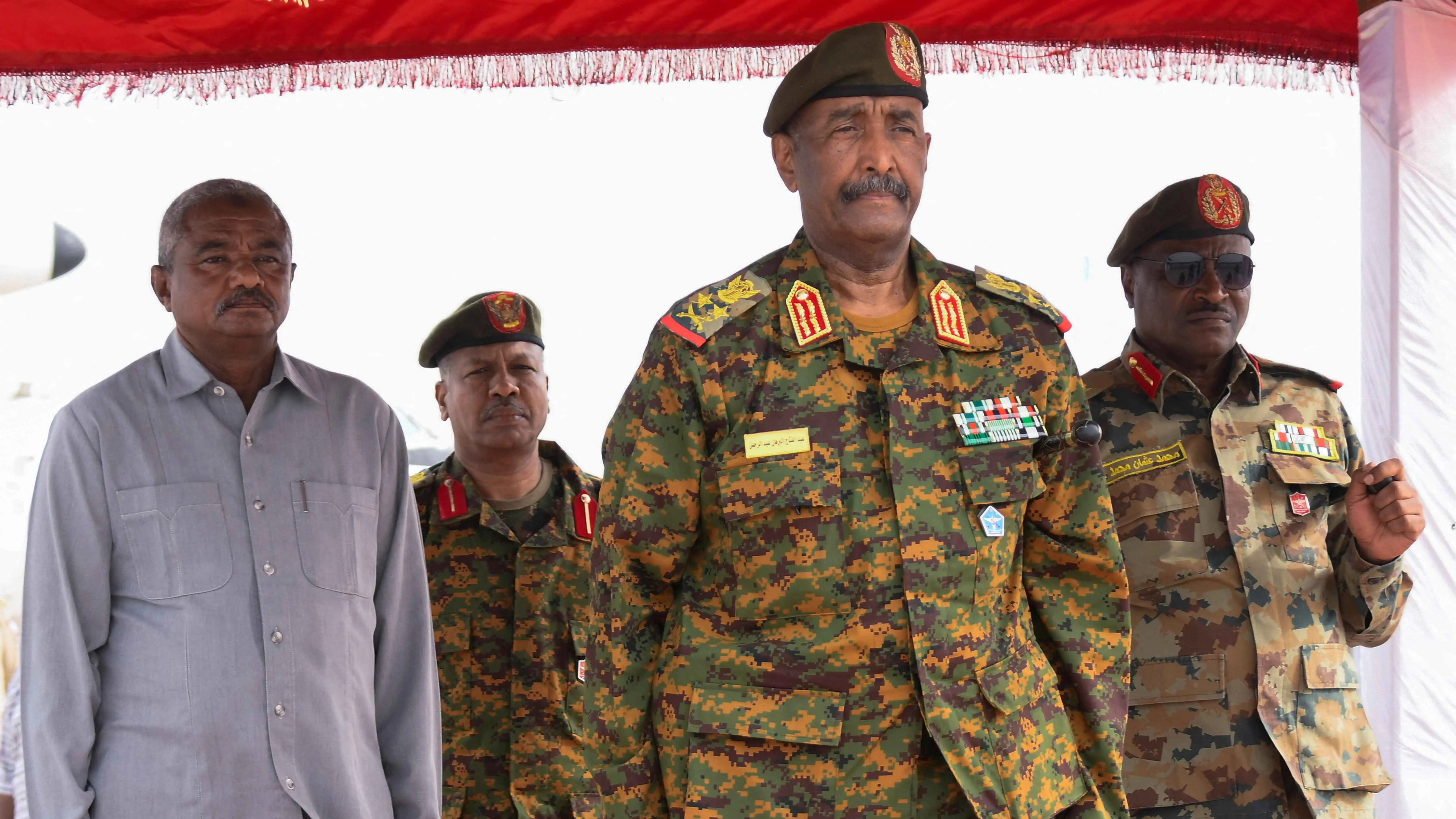 بعد إخفاقات متتالية ..هل فقد أنصار "البرهان" ثقتهم بالجيش السوداني؟