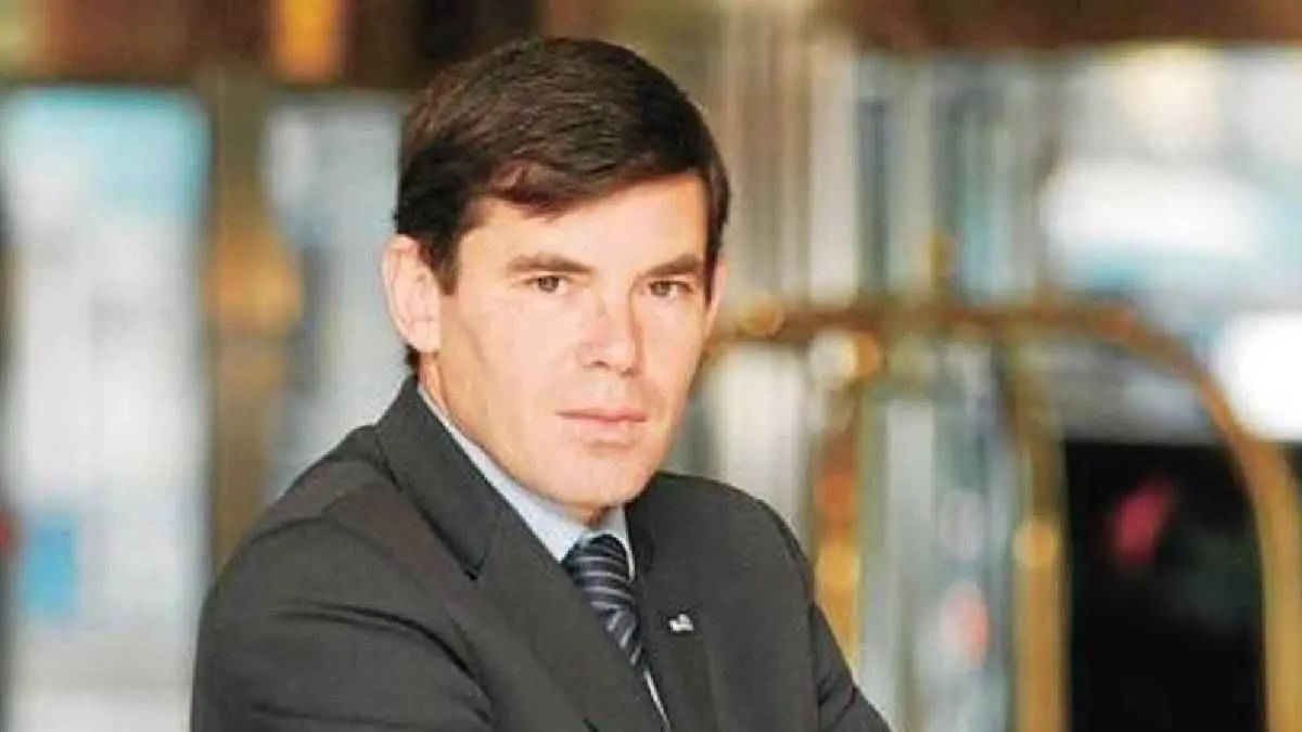 من هو خليل العجيمي المرشح لرئاسة الإفريقي التونسي؟