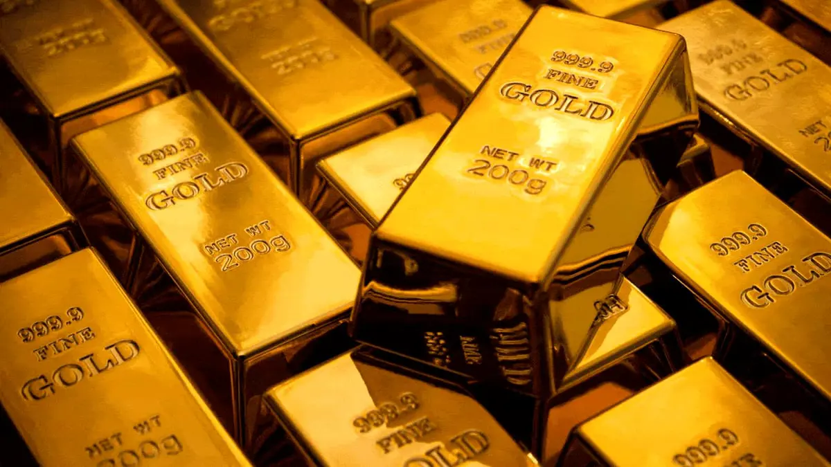 أسعار الذهب عند قاع أسبوع تقريبا مع استعادة الدولار الهيمنة