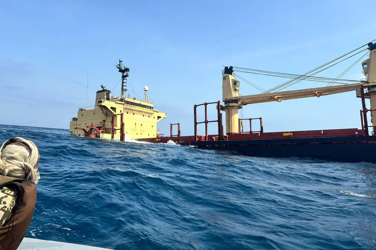 الجيش الأمريكي يؤكد غرق السفينة "روبيمار" إثر هجوم حوثي 