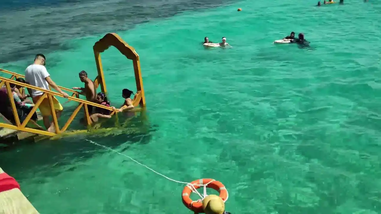 شواطئ سهل حشيش