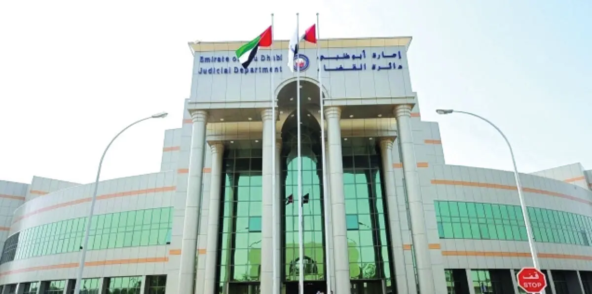 الإمارات.. أهدته 300 ألف درهم وسيارة مقابل الزواج بها فكانت الصدمة