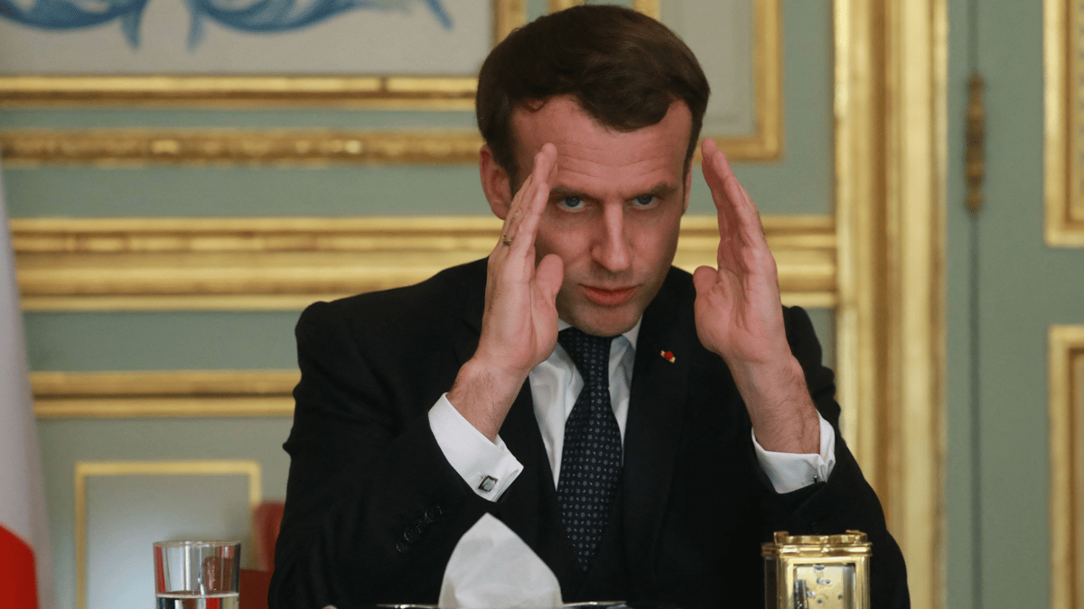 انقسام في فرنسا عقب تصريحات ماكرون حول تسليح أوكرانيا 