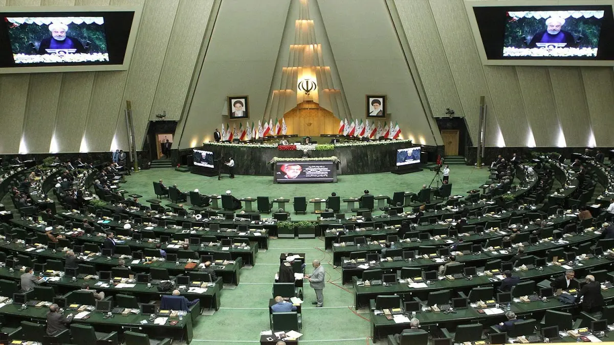 البرلمان الإيراني يخفق في اختيار رئيس جديد