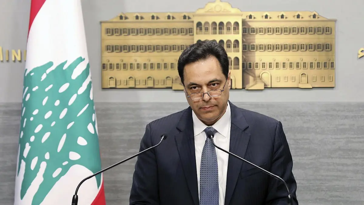 رئيس وزراء لبنان يتعهد بمحاسبة المسؤولين عن انفجار بيروت